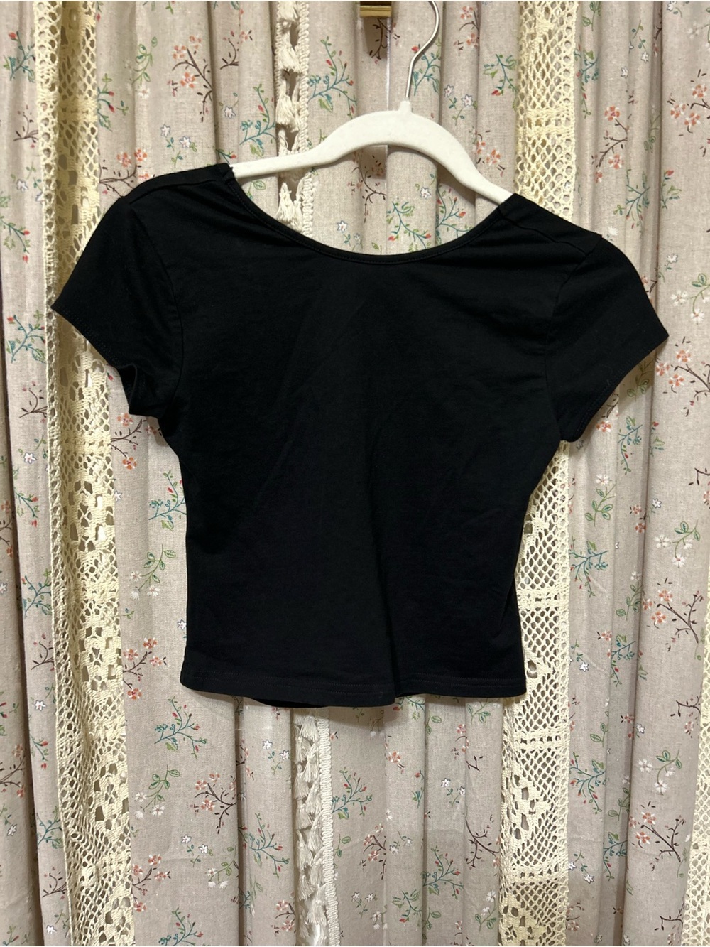 Edikted Black Open Back Crop Top Size M Soft Girl Y2K